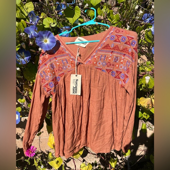 Savanna Jane Blouse NWT Classic Bohemian Style Embroidered Floral Pretty - Picture 1 of 3